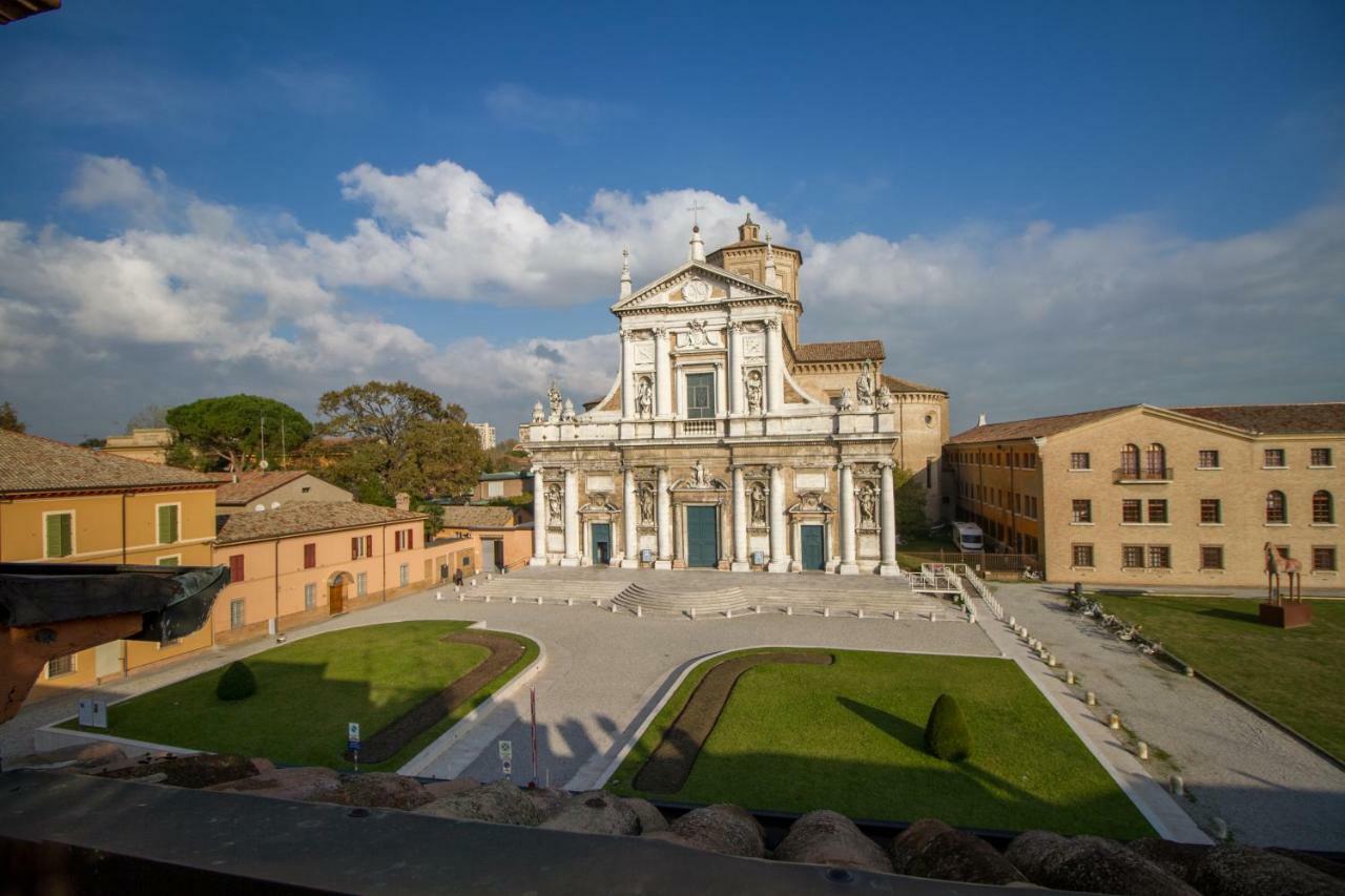 Penthouse In The Centre Apartment Ravenna