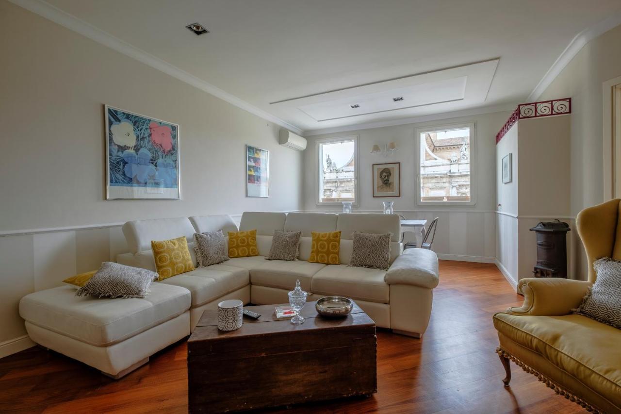 Penthouse In The Centre *